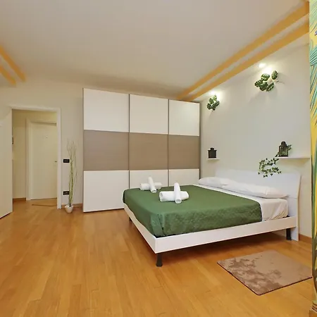 Eur Spinaceto Sensorial Loft Apartmán *